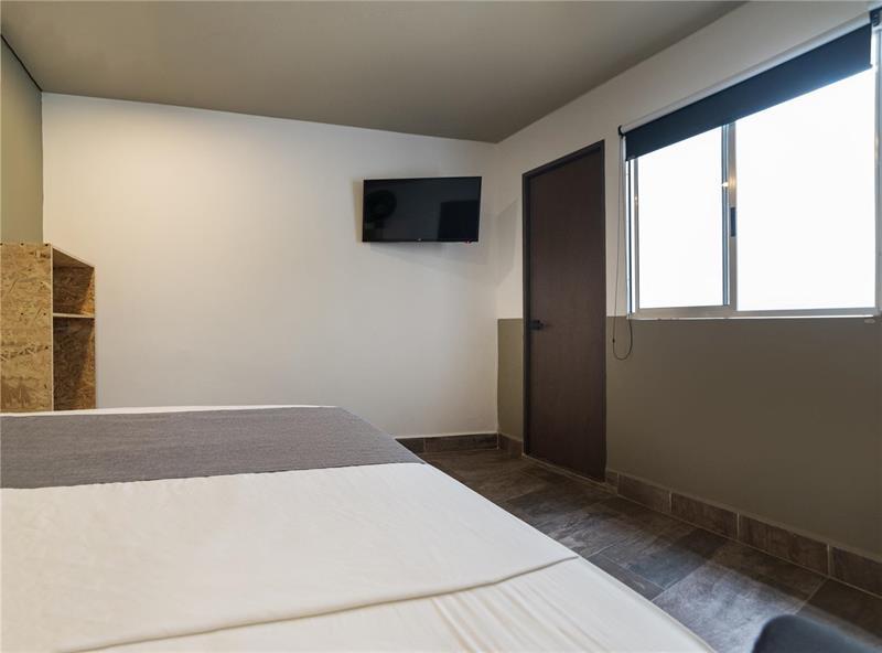 Hotel Prestige ميديلين المظهر الخارجي الصورة