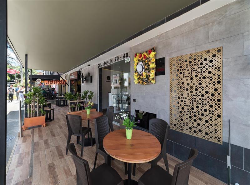Hotel Prestige ميديلين المظهر الخارجي الصورة