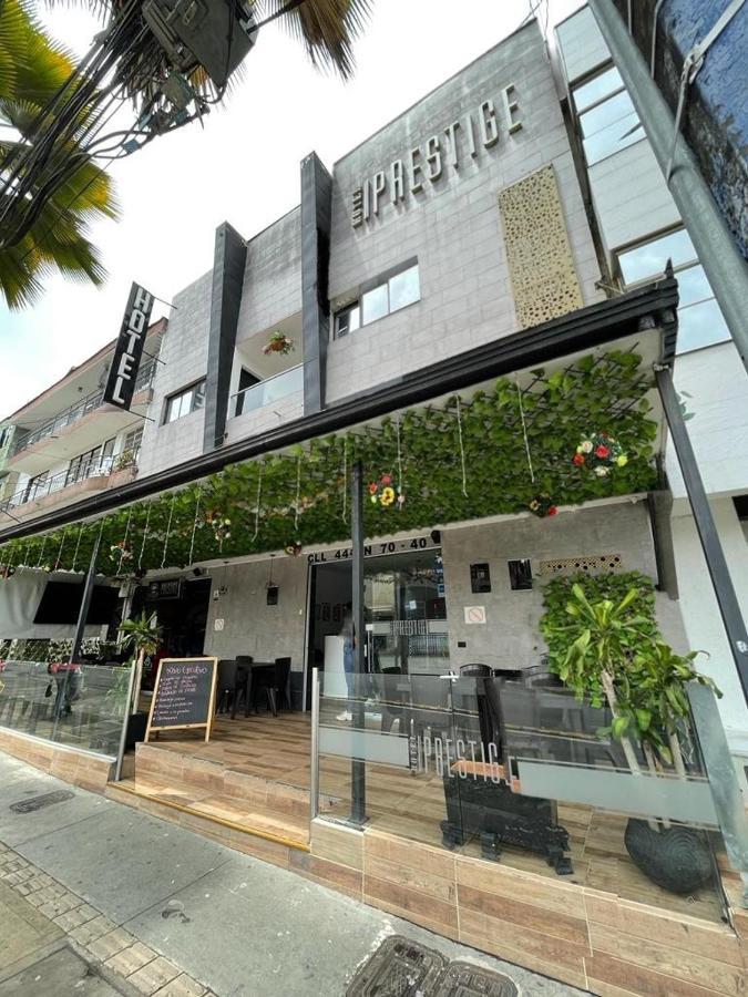 Hotel Prestige ميديلين المظهر الخارجي الصورة